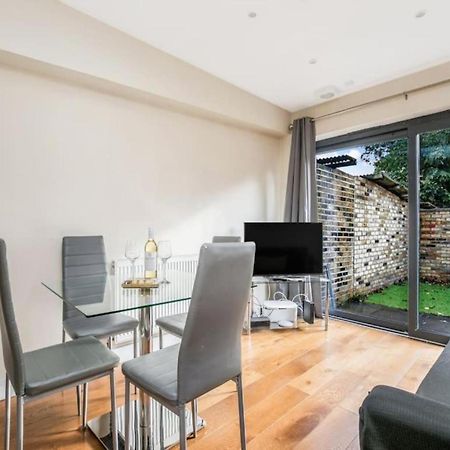 Pass The Keys Ealing Queen Of The Suburbs 2Bd Apartment 런던 외부 사진